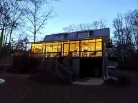 Retreat to the Lake: Vintage Appeal, Hi-Speed Fiber Optic Wi-Fi and a Pool Table Hotels in Putnam County