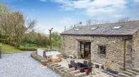 Hill Side Barn