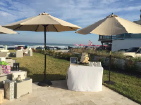 The Salty Mermaid Oceanfront Hotel