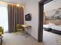 Active Hotel Hotels near Psie Pole