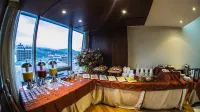 Hotel Emperador - breakfast