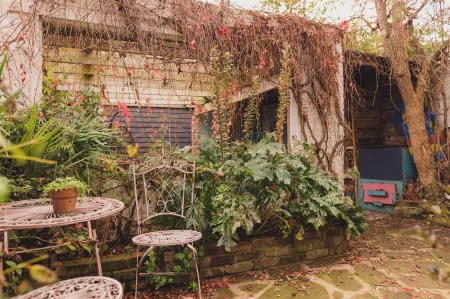Ballarat House Отели рядом с достопримечательностью «Shell Grotto»
