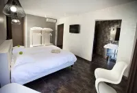 Urban Style les Fleurines Hotels in Saint-Remy
