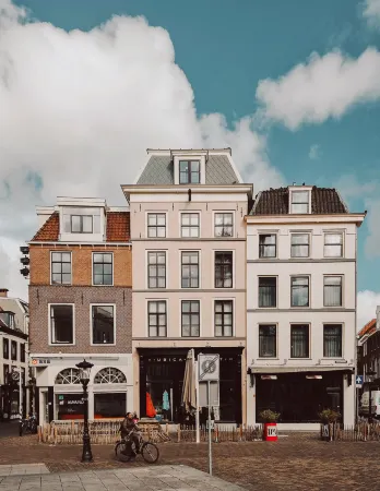 Mother Goose Hotel Отели рядом с достопримечательностью «Утрехтский центр выставок и конгрессов»