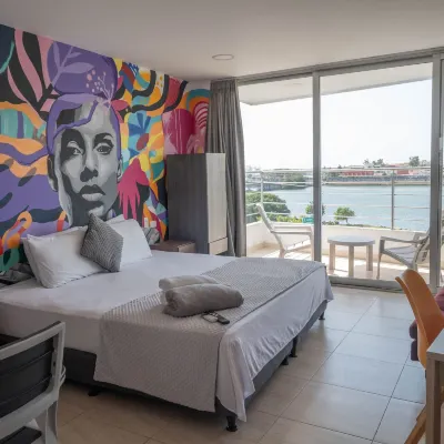 Bahia 79 Apartasuites Cerca Al Centro Отели рядом с достопримечательностью «Манга»