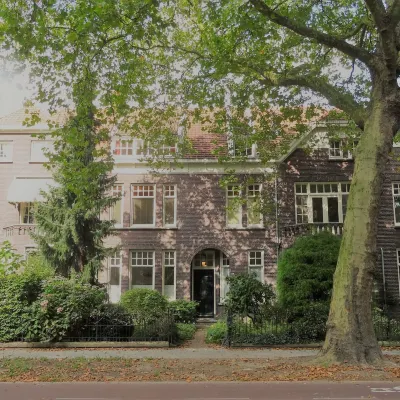 Boutiquehotel Sycamore - Protected City View - 950m to Central Station Hotels near Tongelre