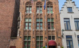 Hotel Het Gheestelic Hof by CW Hotel Collection