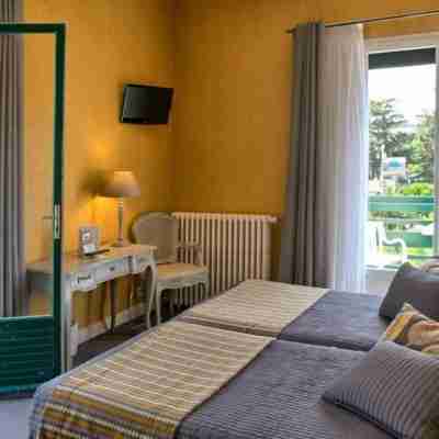 Hôtel des Pins & Restaurant Rooms