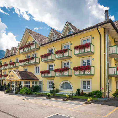 Alpholiday Dolomiti Wellness & Family Hotel Отели в г. Димаро