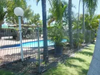 Country Road Motel فنادق في تشارترز تاورز