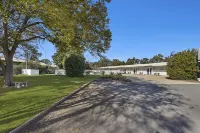 Byer Fountain Motor Inn