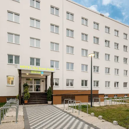 Hotel City Green Berlin Отели рядом с достопримечательностью «Дворец Кёпеник»