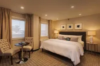 Fathoms Hotel & Marina Hotels near Apple Manhasset
