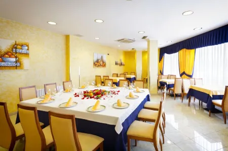 Hotel Florida Отели в г. Ларача