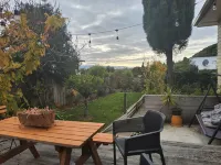 Sunny,spaciousand unique home that is pet friendly. Hotels in Enner Glynn