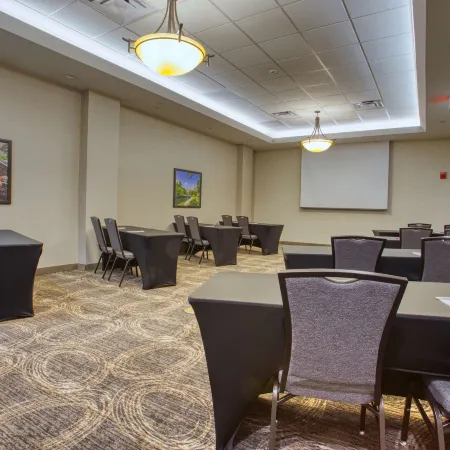 Drury Inn & Suites San Antonio Near la Cantera