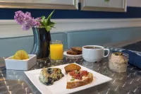76 Main Ink Press Hotel - พร้อมอาหารเช้า