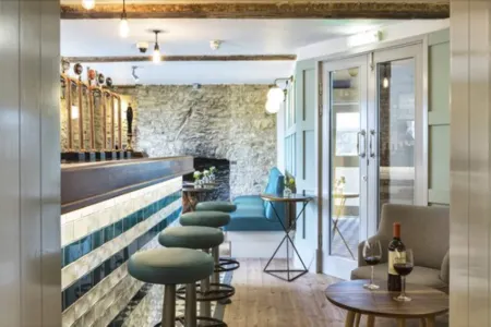 The Old Stocks Inn Отели рядом с достопримечательностью «Market Square»