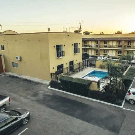 Barrokas Hotel & Suites