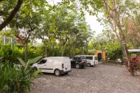 Mansión Los Guichos - parcheggio