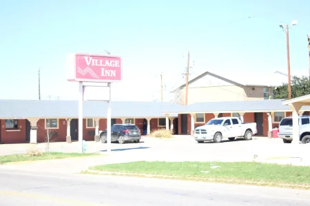 Village Inn Cotulla Отели в г. Котулла