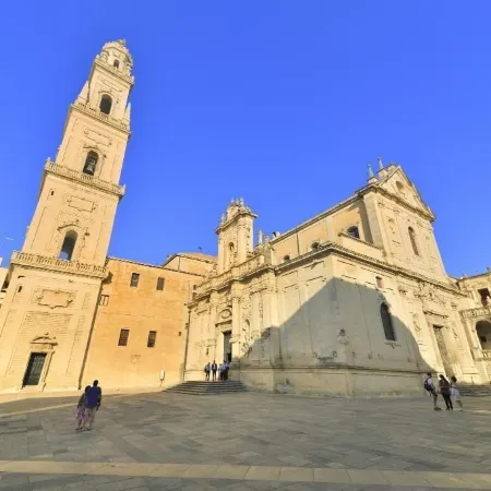 Central Plaza
