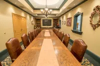 Chateau Avalon Hotels in Kansas City