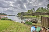 Pet-Friendly Lake Athens Home w/ Fireplace! - WiFi