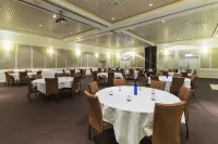 Oaks Port Douglas Resort Hotels in Oak Beach