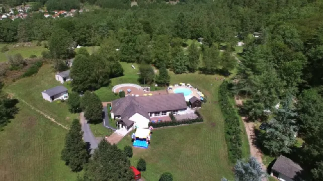 วีวีเอฟ คันตาล ชัมป์-ซูร์-ตาเรนเทน