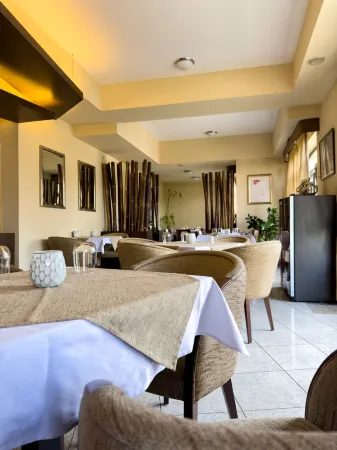 Hotel Theresia Отели рядом с достопримечательностью «Golf Club Podebrady»