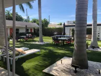 Captiva Beach Resort (Open Private Beach Access) Hotels in Osprey