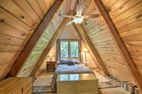 Lake Pepin Cottage w/ Decks + Private Beach! - 3-Star