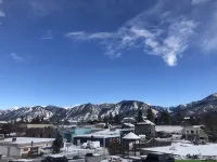 Canterbury Inn Hotels in Invermere