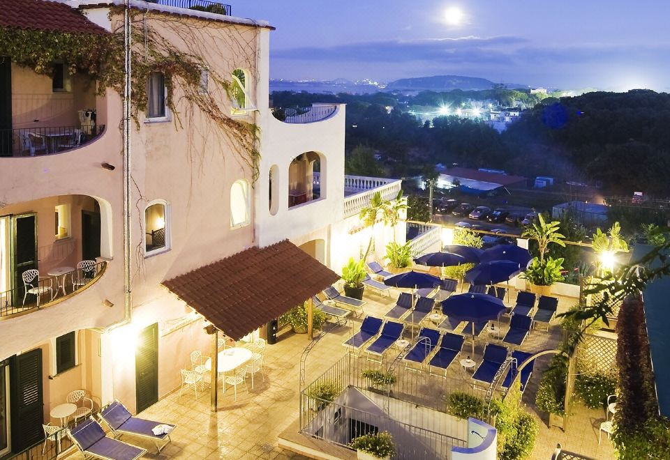 hotel overview picture