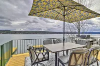 Charming Home on Keuka Lake w/ Dock & Fire Pit! -  Privatzimmer