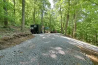 Tiny Home w/ Hot Tub by Mohican State Park! Hotels in Hanover Township