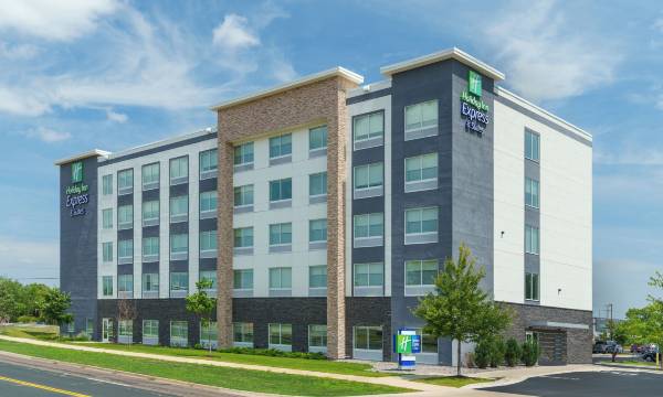 Holiday Inn Express & Suites Mall OF America - MSP Airport by IHG