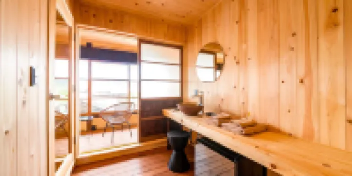 นิพ่อนเนีย ชิชิบู โมนเซนมาชิ