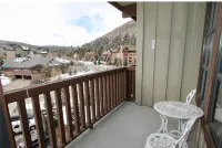 Gorgeous 1 Bedroom 1 Bath Condo in Center Village, Copper Mountain