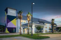 Spark by Hilton Hammond Hotels in Springfield