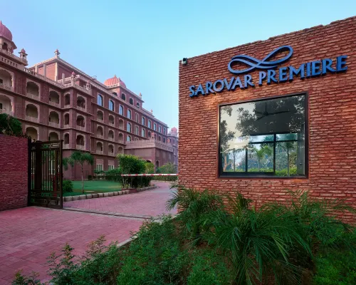 Sarovar Premiere Amritsar 나룰라즈 몰 주변 호텔