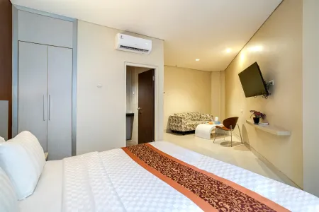 Max Hotel Отели рядом с достопримечательностью «Harian Kompas»