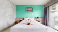 The Peak Boutique Hotel Hotel dekat Wat Phra Phrom