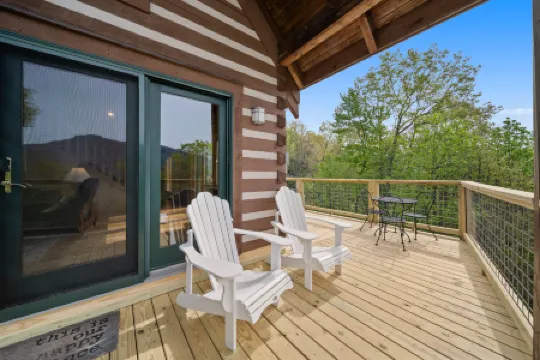 Spectacular Views, Hot Tub, and Pool Table - Stunning Cozy Retreat