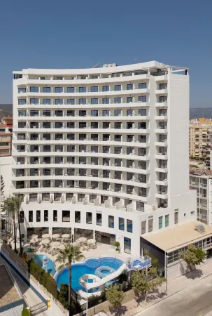 Hotel RH Arena Отели рядом с достопримечательностью «Rotonda G A N D I A»