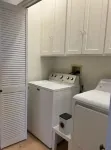 Luxurious 3-BR Home: BBQ Grill, Hot Tub & Fire Pit