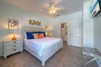 Sleeps 14 w/ Pool, Mins to the Beach Two Condos at Costa Bahia Hotel di Port Aransas
