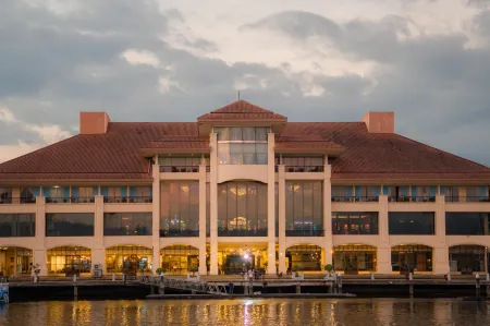 Subic Bay Yacht Club