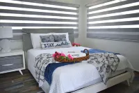 Beach House Wood w/private pool, WiFi, BBQ, kayaks, full A/C. Hotels in Cabo Rojo